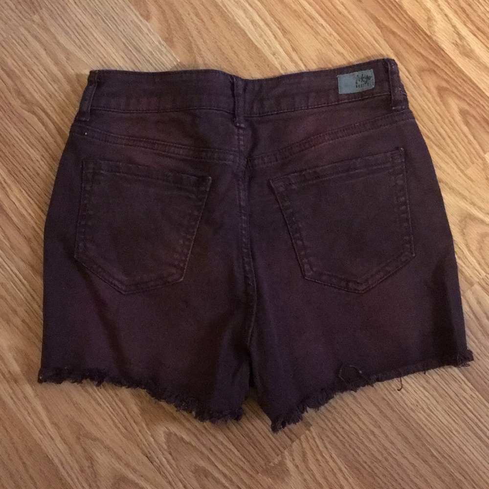 Shorts - Picture 2 of 2